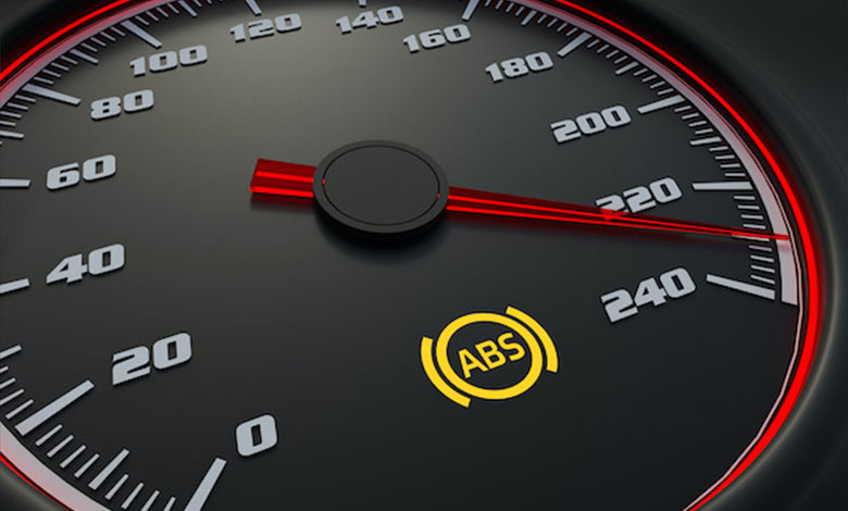 روشن بودن چراغ ABS